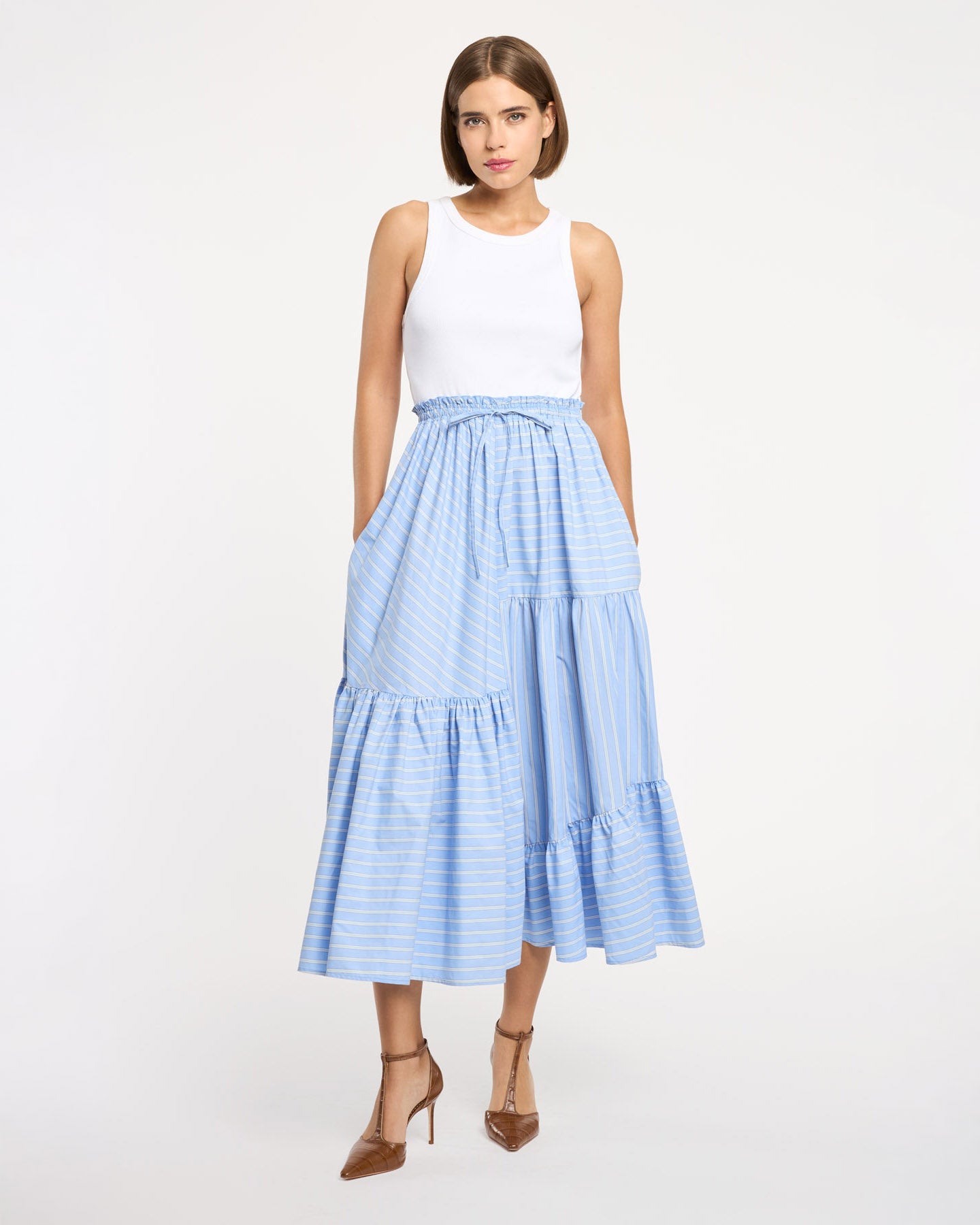 cinq a sept blue dress à Robyn Layered Tiered Midi-Dress - White Multi Pants size:36W / XL / 52 EUR To that end 16W Open Back Bra. Wrap