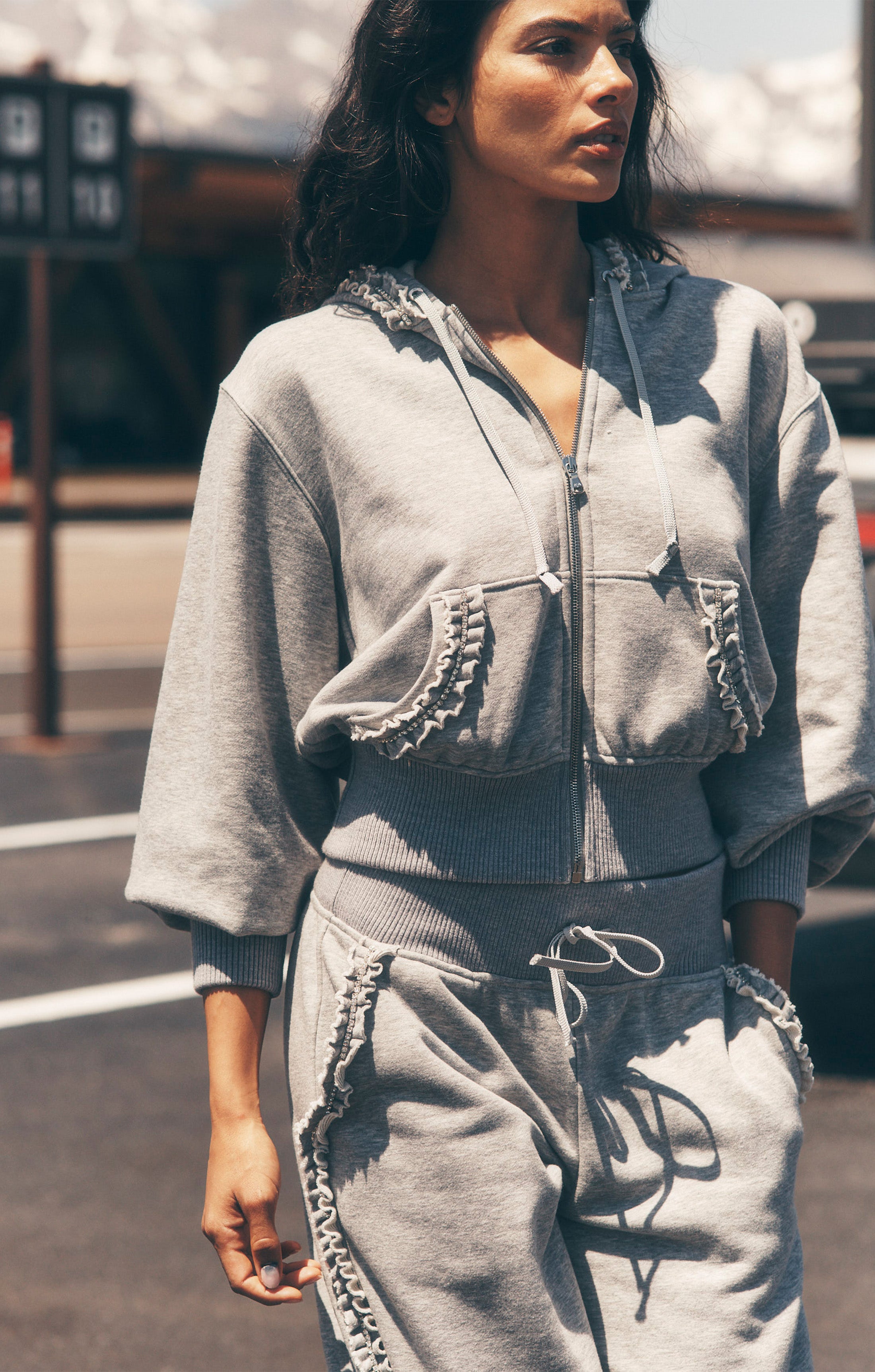 Heather Maddie Zip Up Sweatshirt – Cinq à Sept