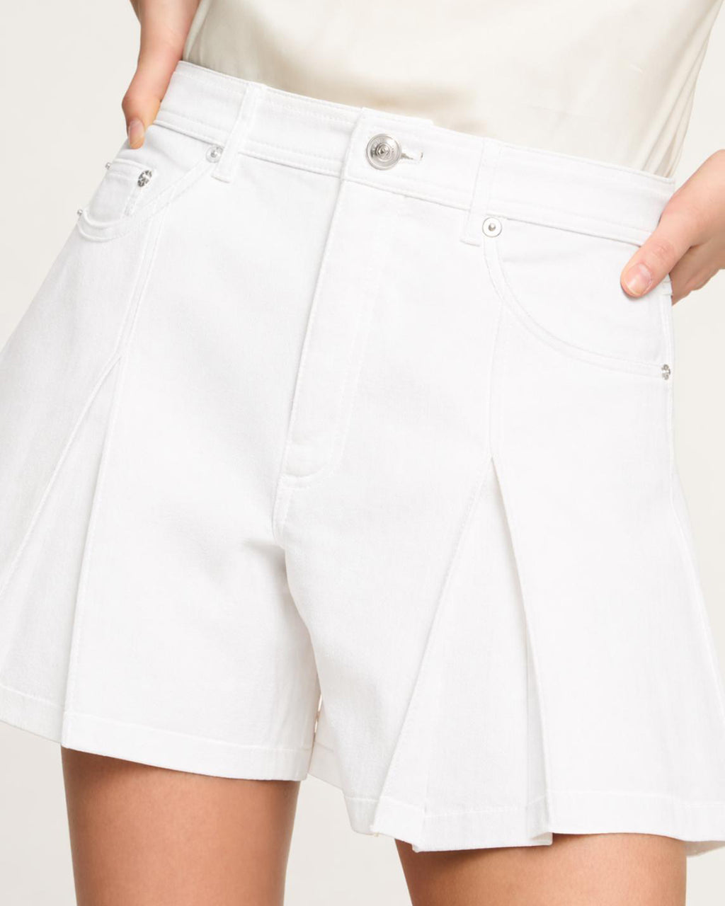 Desi Jean Short