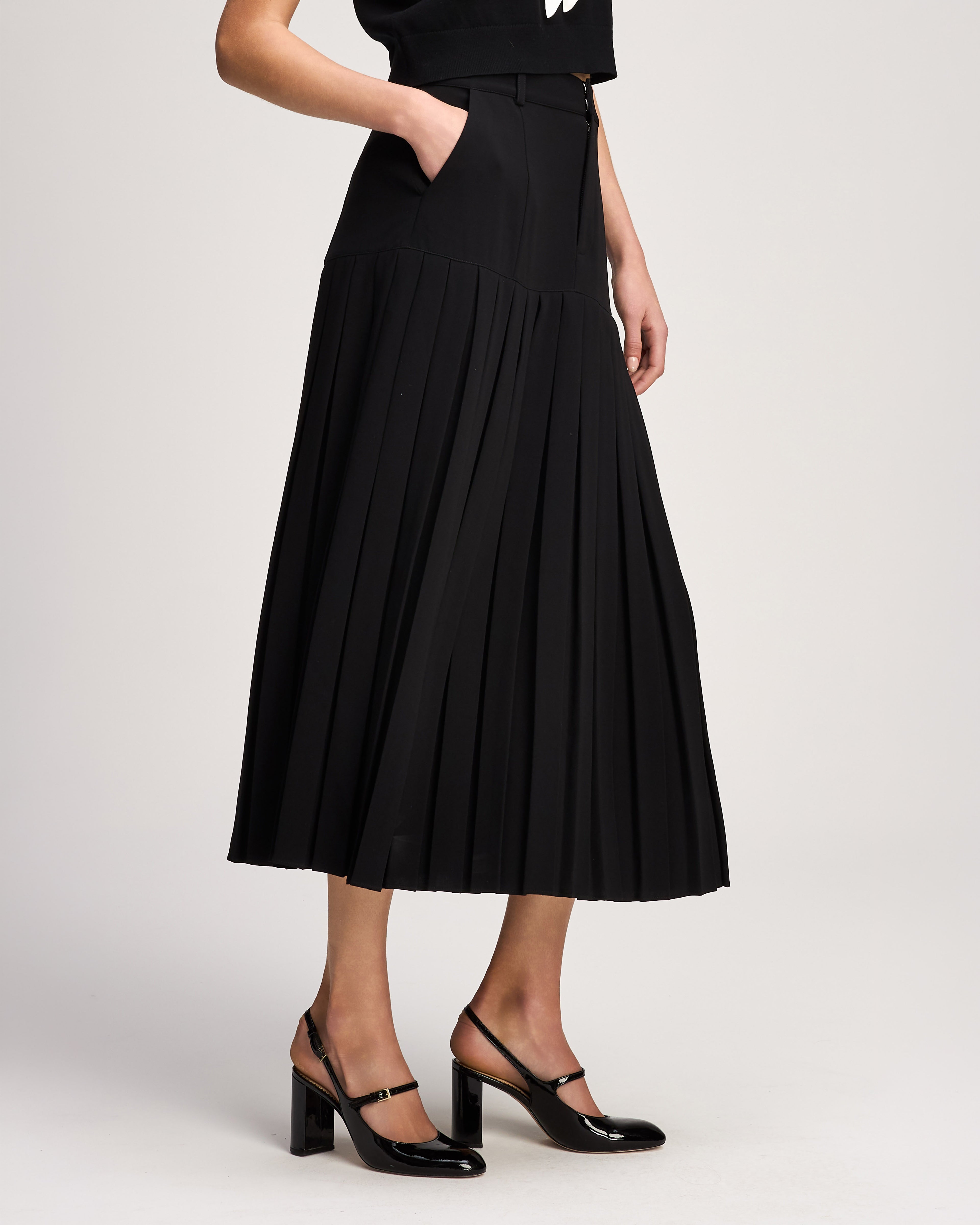 Crepe Bane Skirt