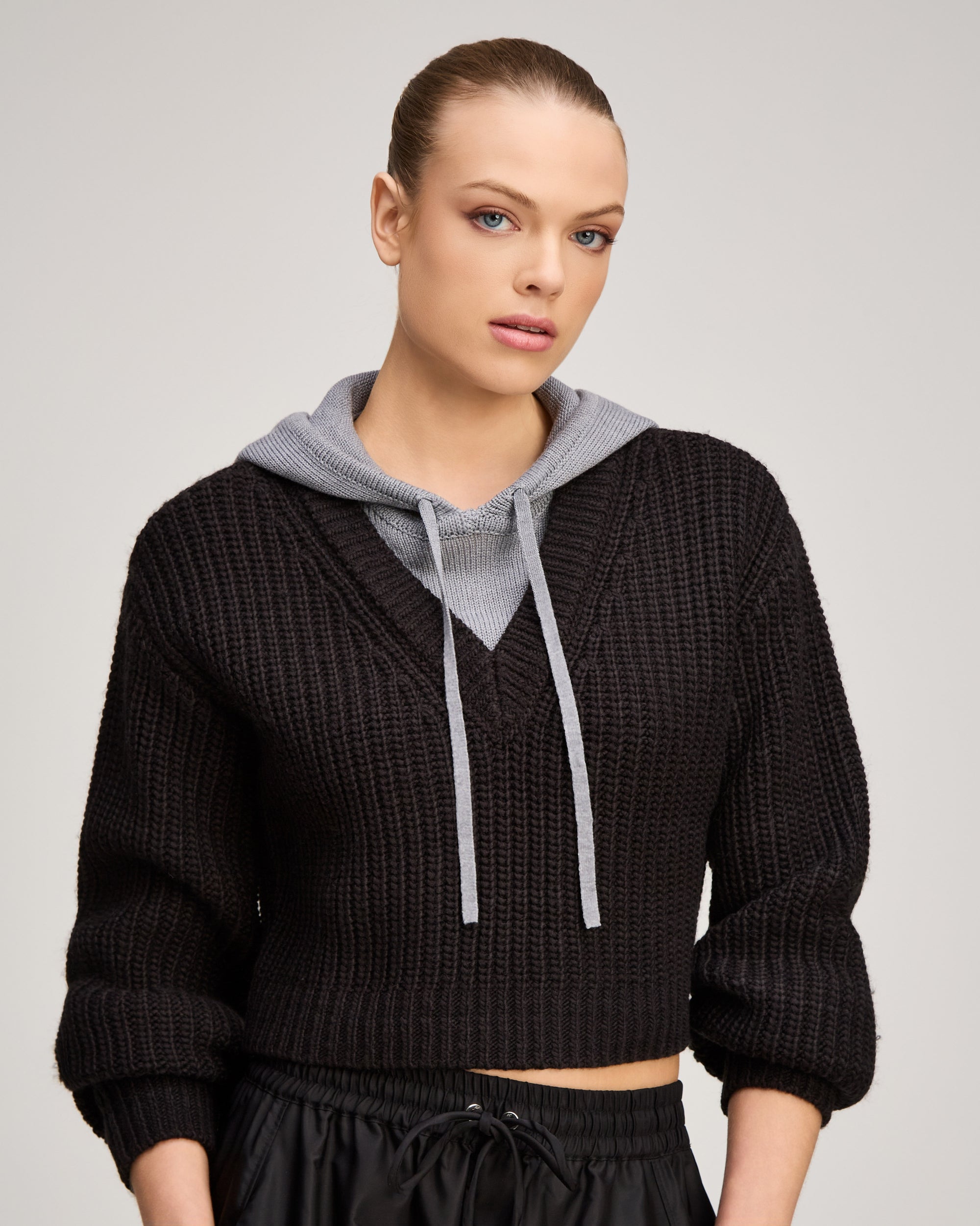 Deidre Pullover