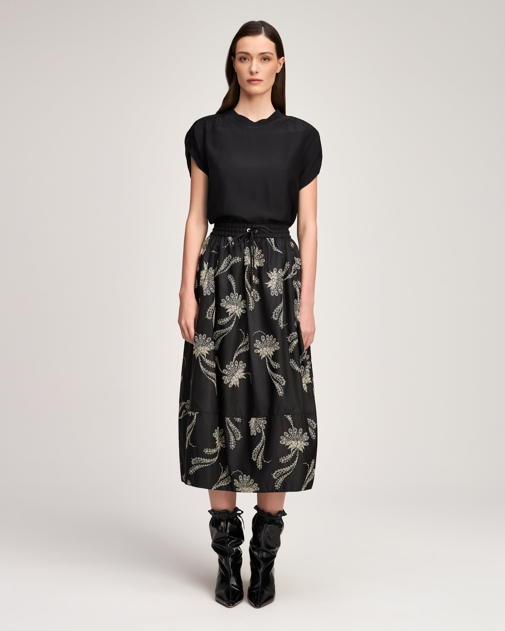 Paisley Fan Embroidered Sirani Skirt