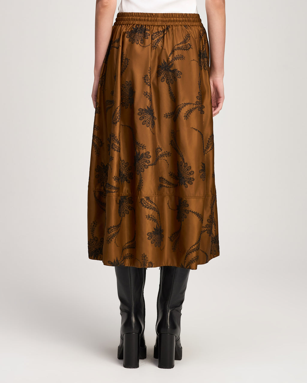 Paisley Fan Embroidered Sirani Skirt