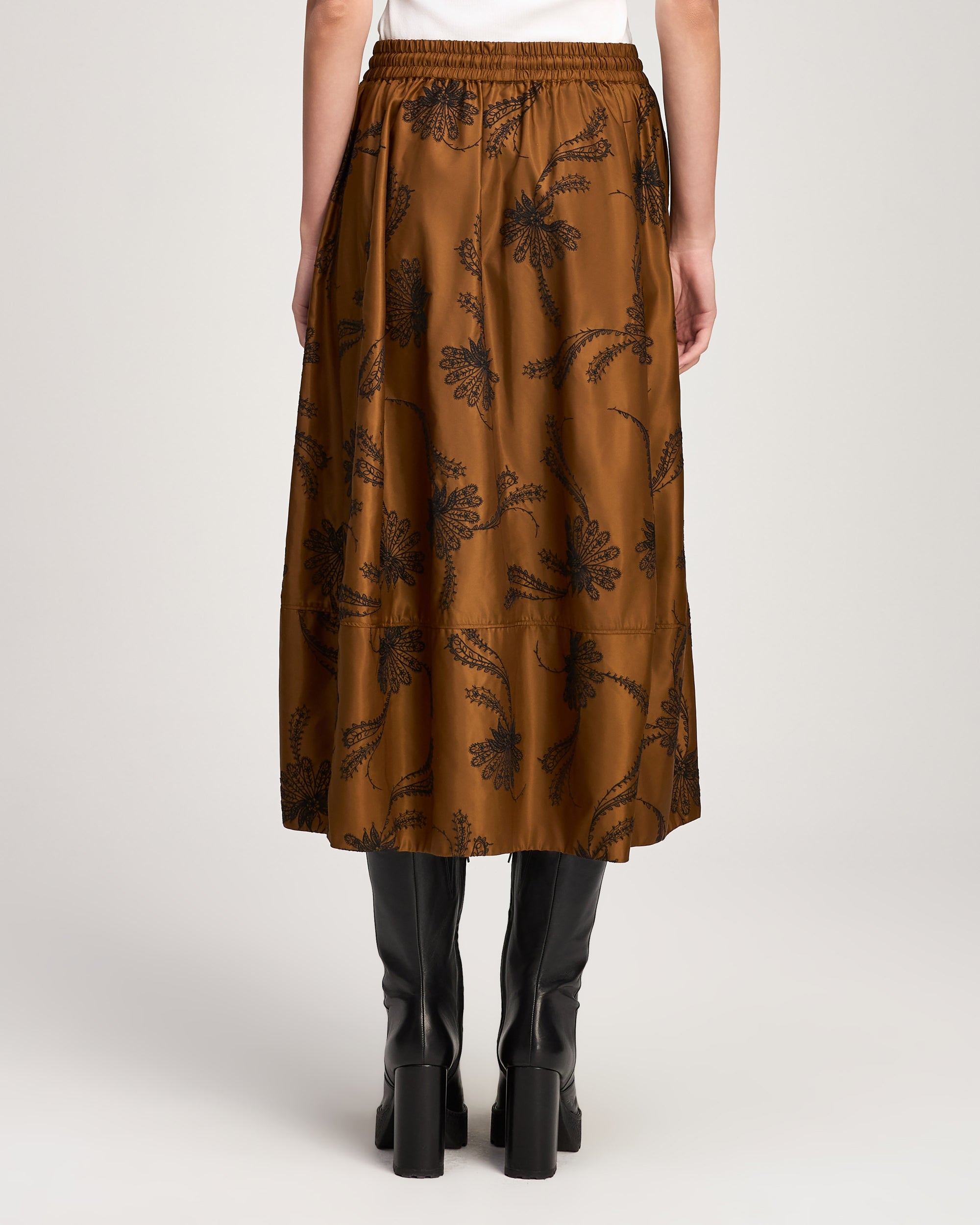 Paisley Fan Embroidered Sirani Skirt