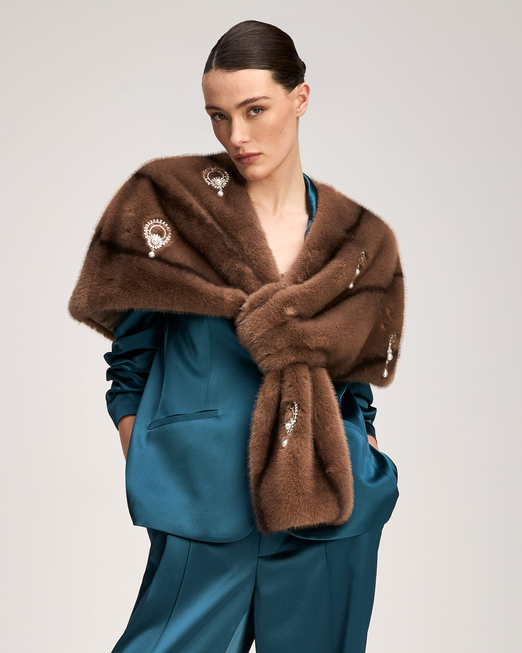 Pearl Drop Gianella Stole