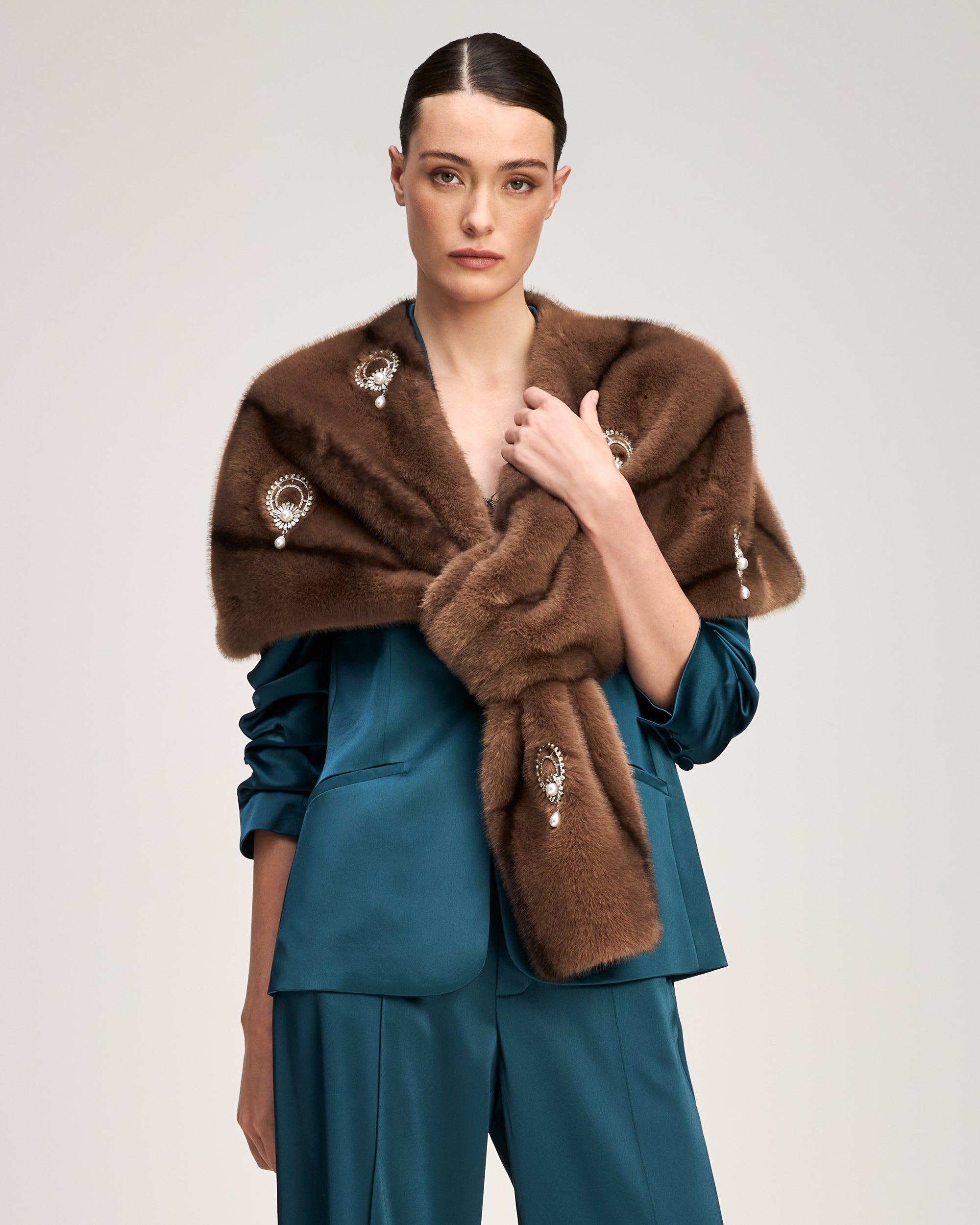 Pearl Drop Gianella Stole