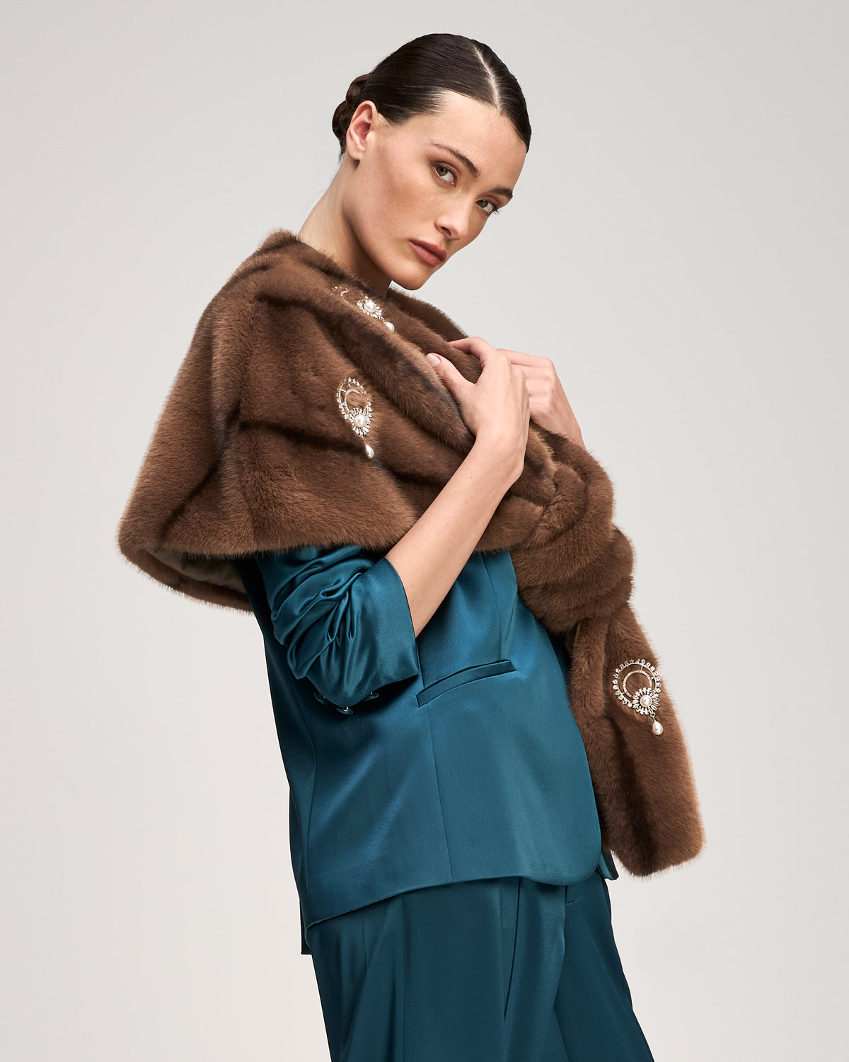 Pearl Drop Gianella Stole