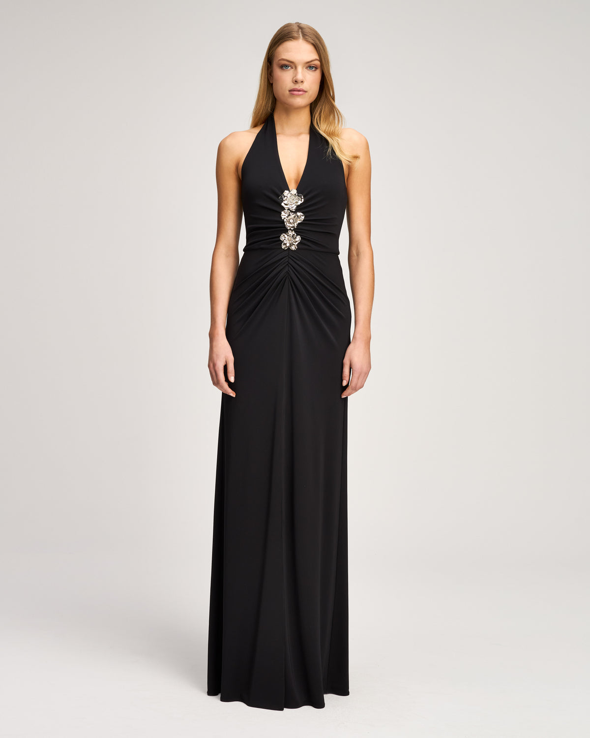 Kessan Gown