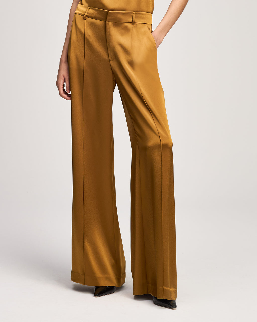 Jyn Pant