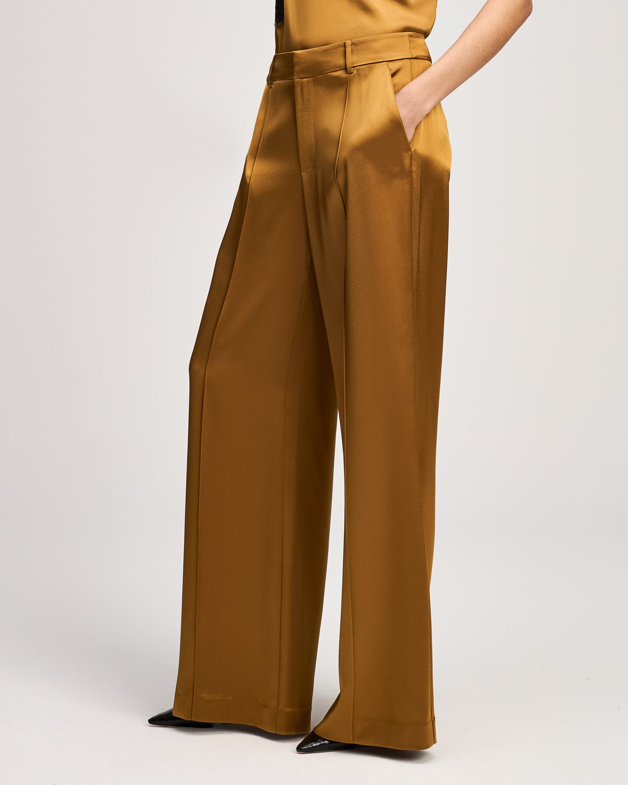 Jyn Pant