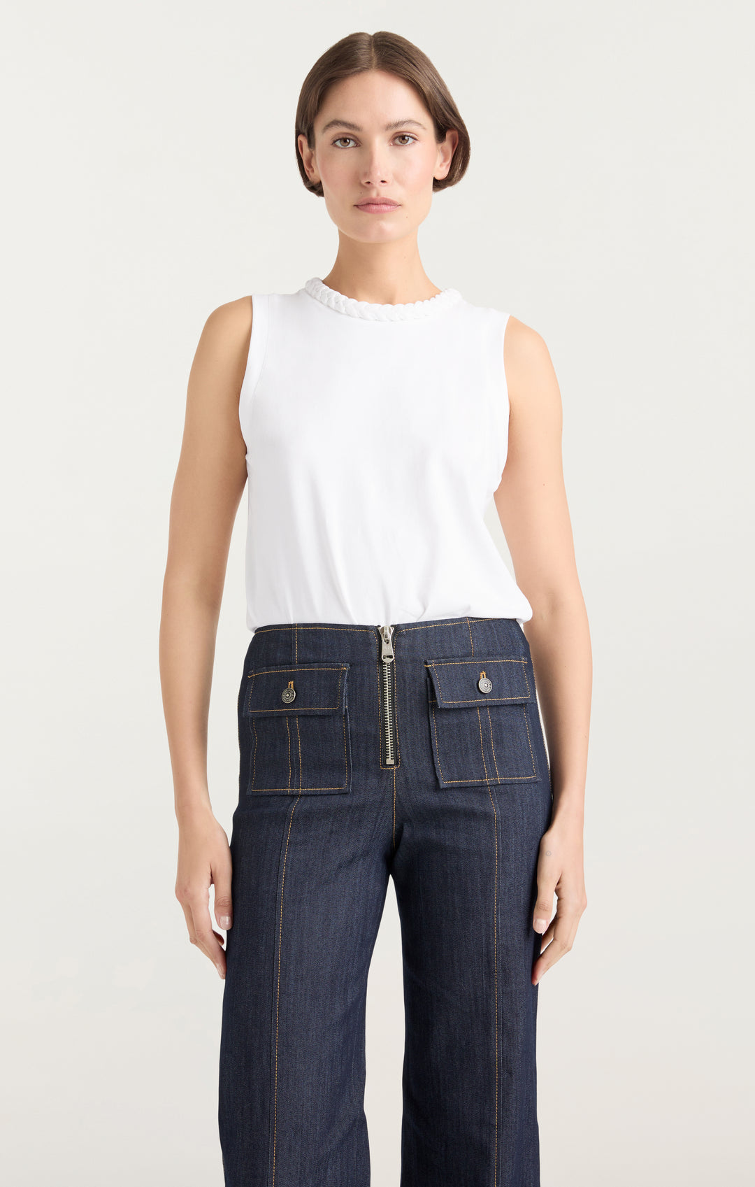 JAG4706_ZT8607633Z_SLEEVELESSB