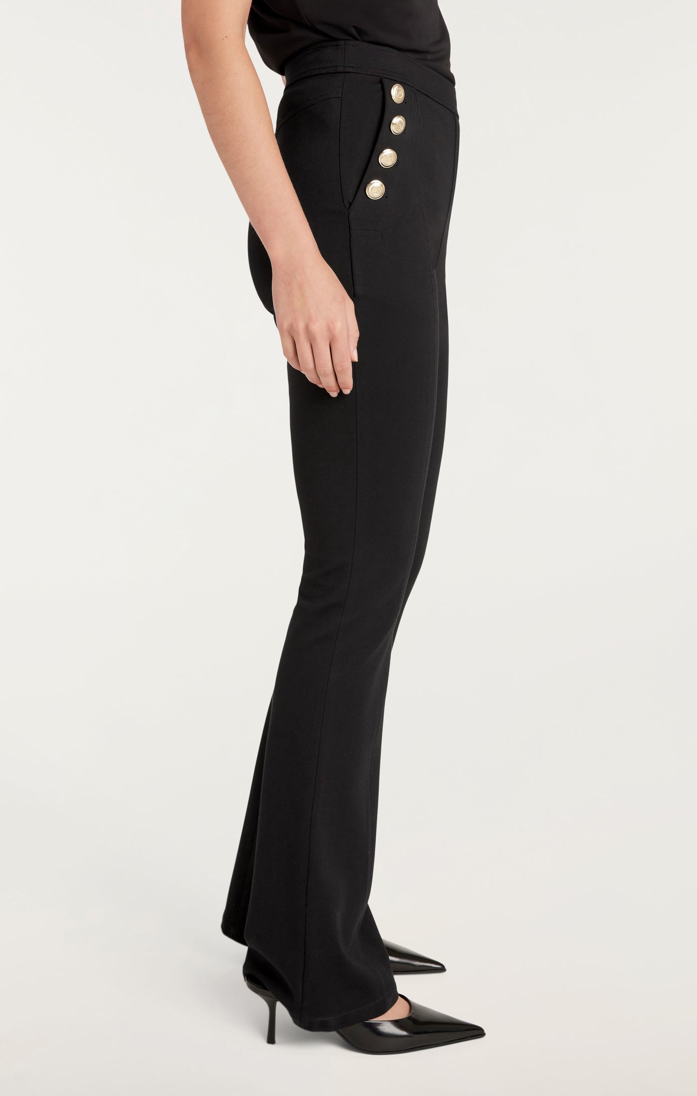 Suzette Pant