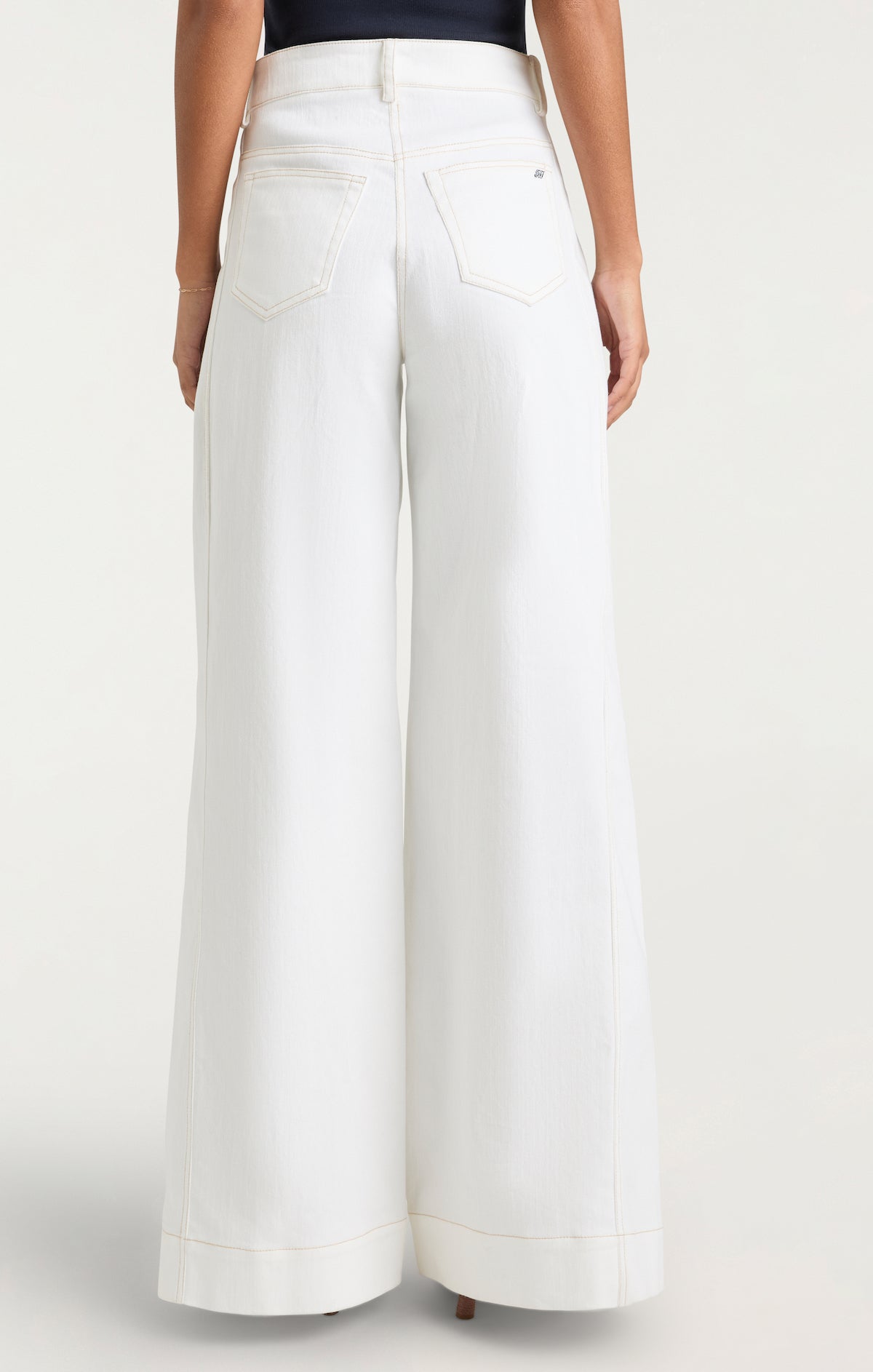 Carol Jeans