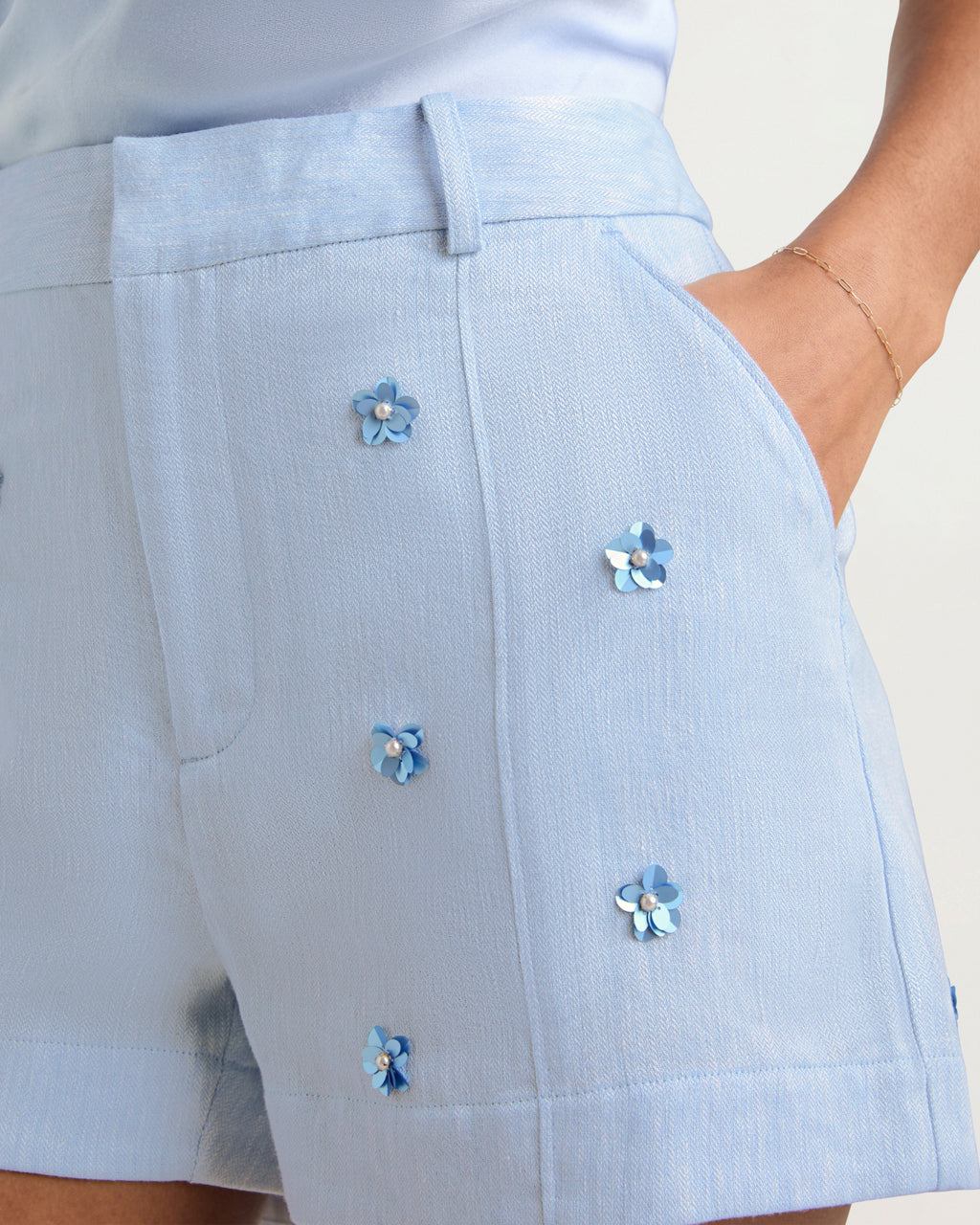Pearl Ditsy Linen Suiting Tora Short