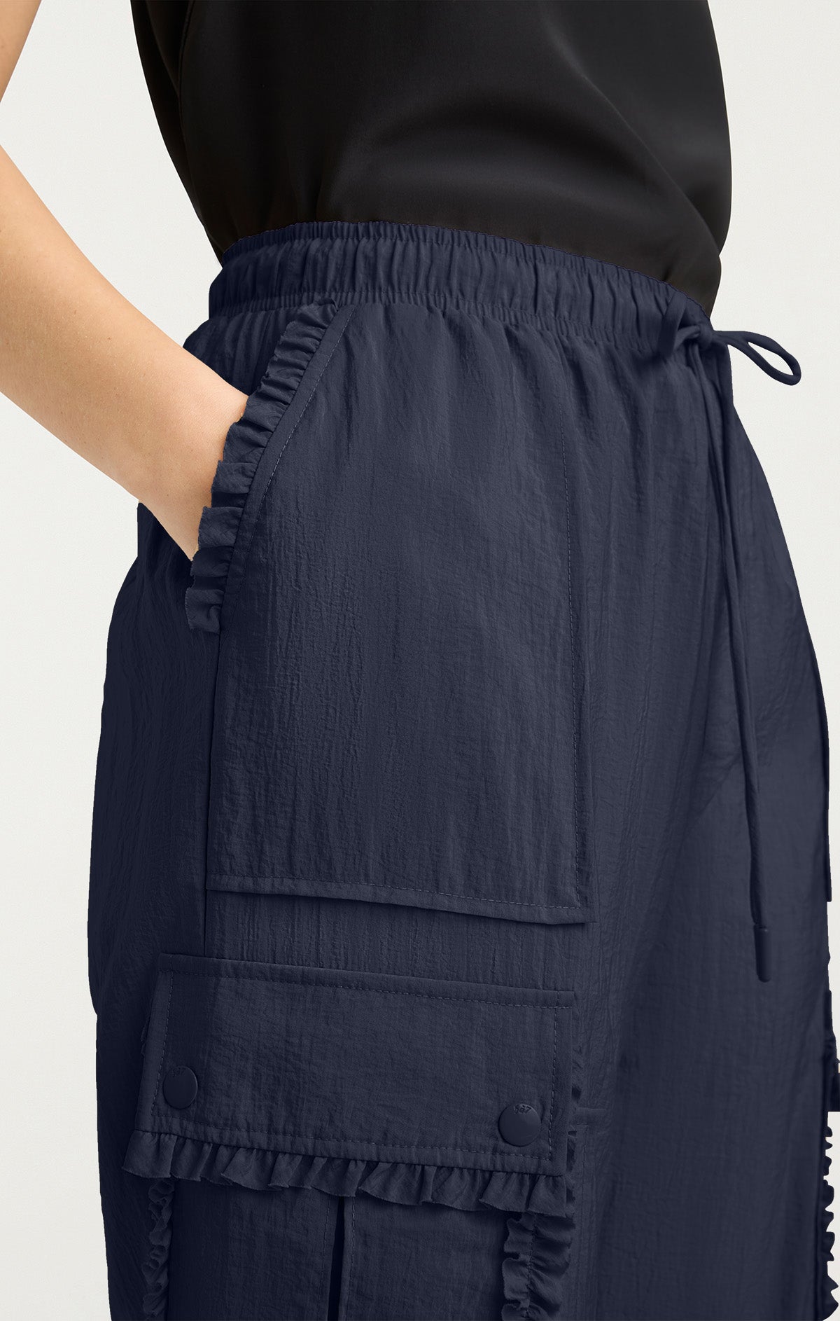 Ruffle Nitsan Parachute Pant