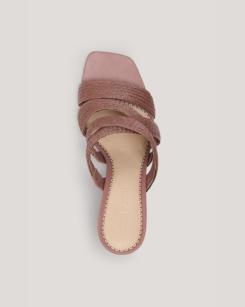 Dina Sandal