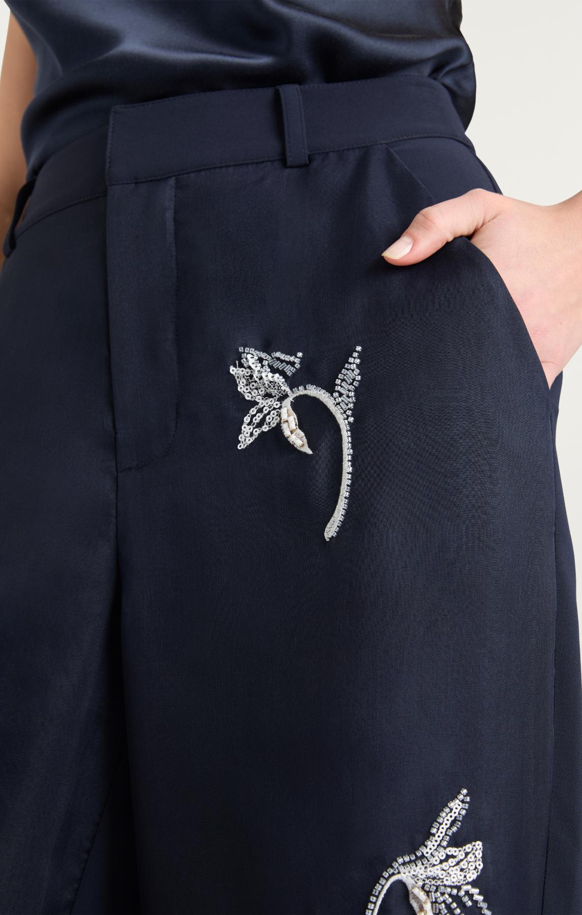 Falling Lilies Zinon Pant