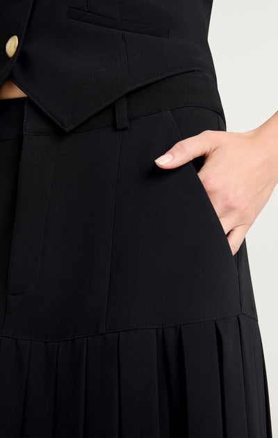 Crepe Bane Skirt