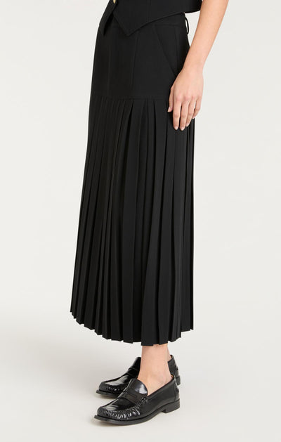 Crepe Bane Skirt