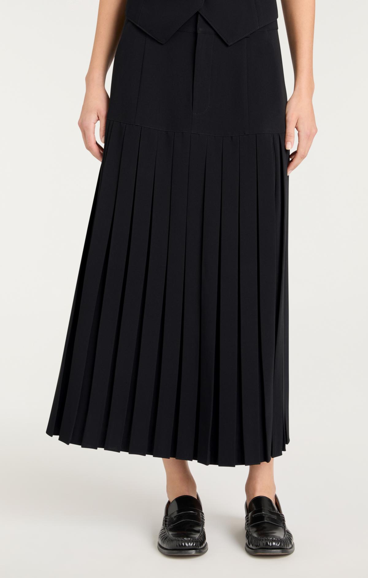 Crepe Bane Skirt