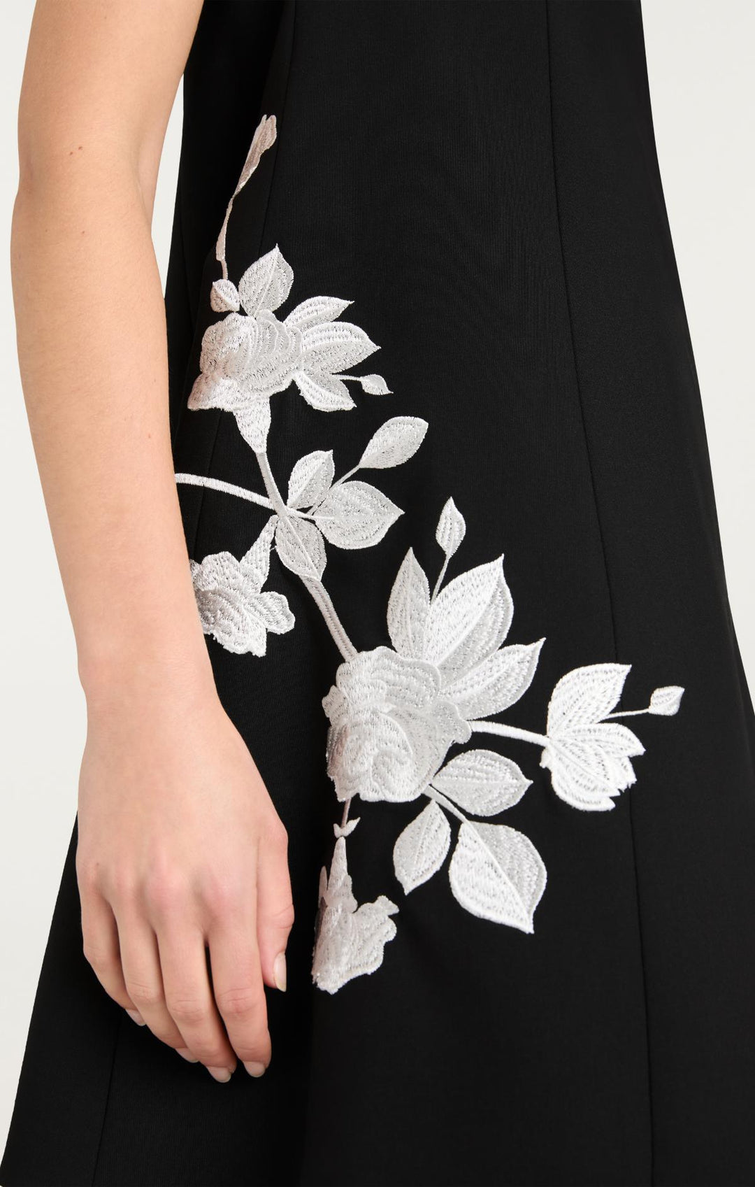 JAG6027_ZD30851062Z_TRAILINGFL