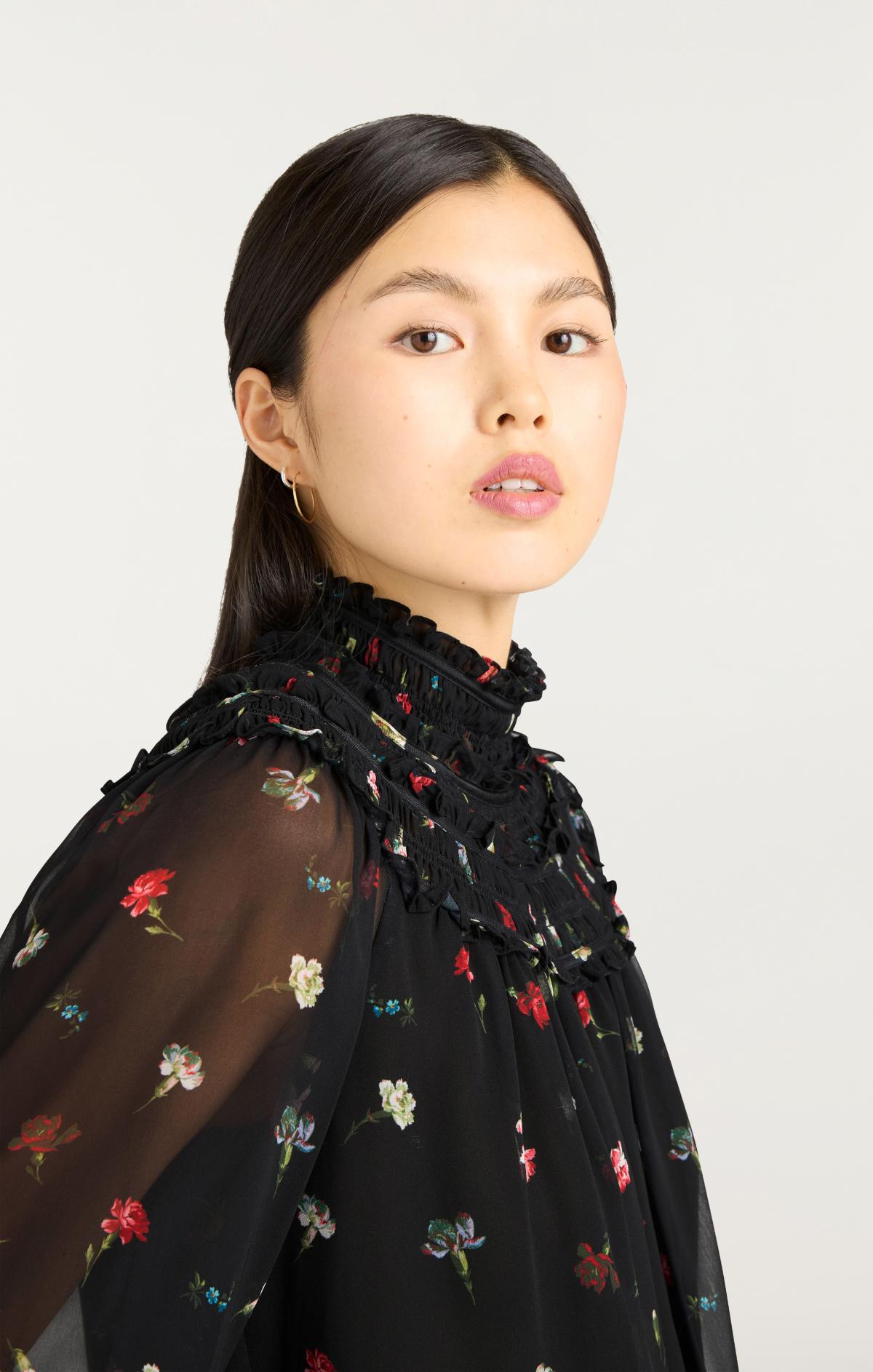 Tumbling Carnations Leopold Top