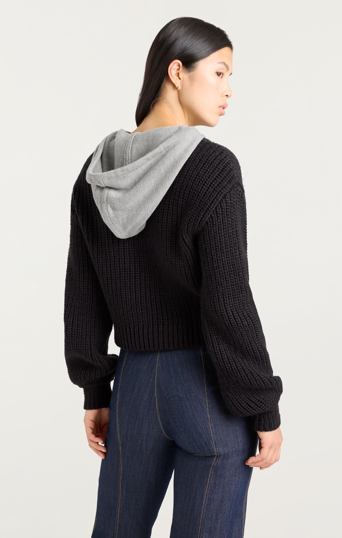 Deidre Pullover