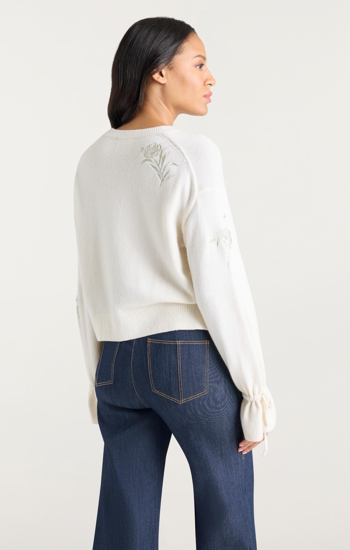 Heritage Rose Patch Tasha Pullover