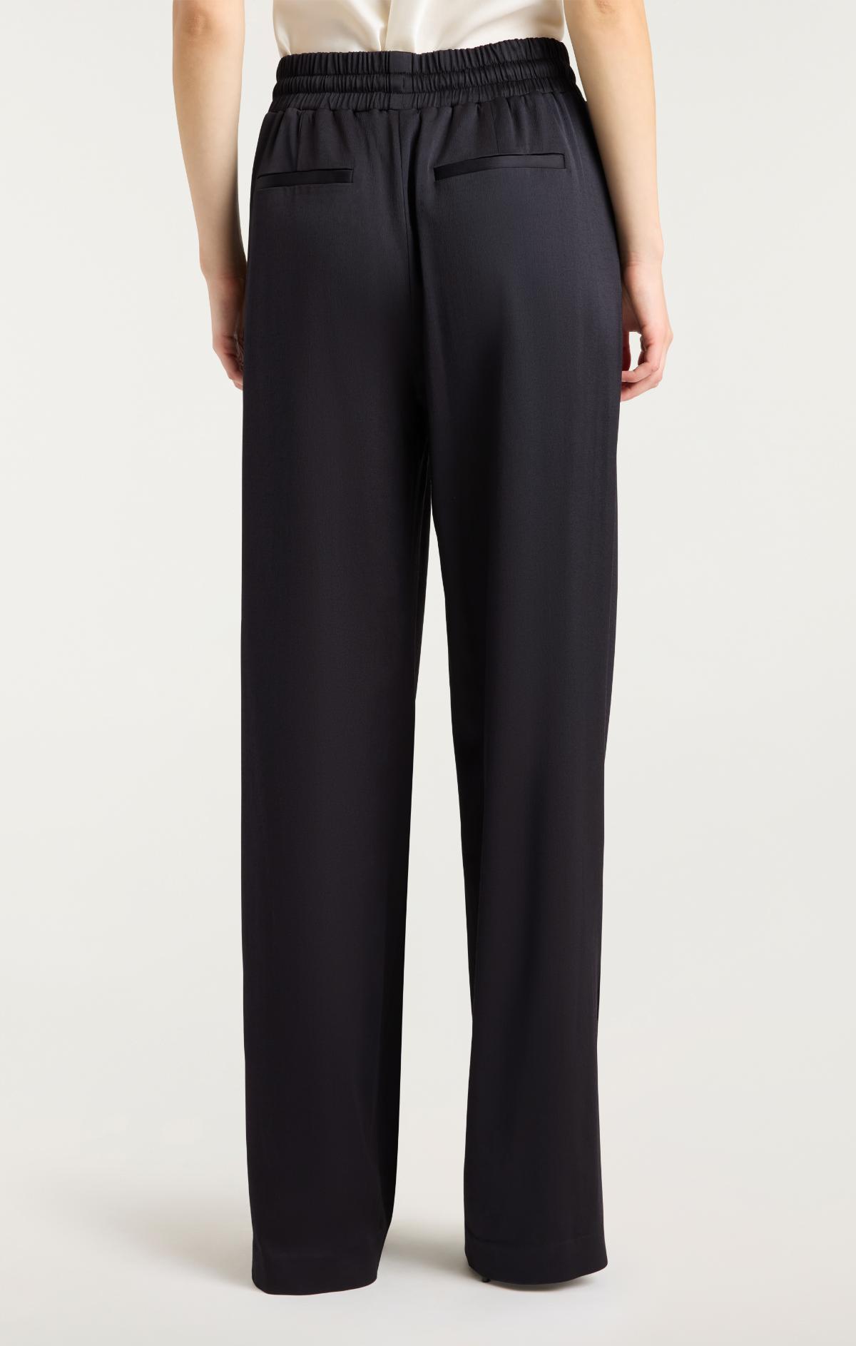 Damoni Pant