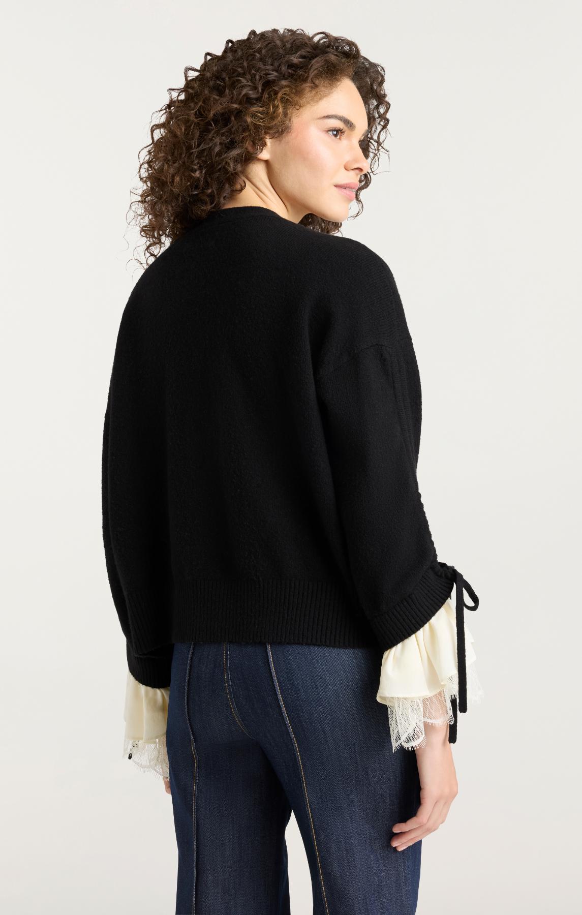 Brooches Atlas Cardigan