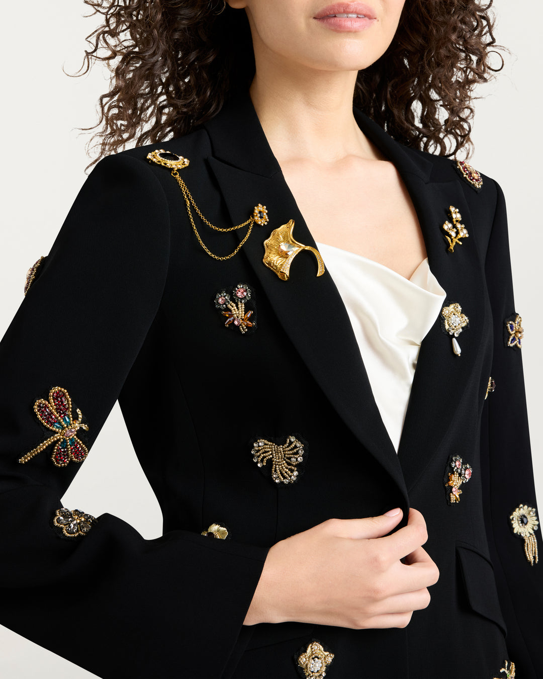 Gold Brooches Cheyenne Blazer – Cinq à Sept