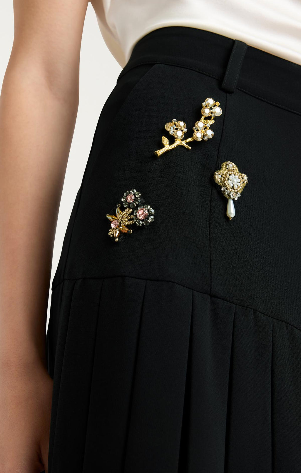Gold Brooches Mini Bane Skirt