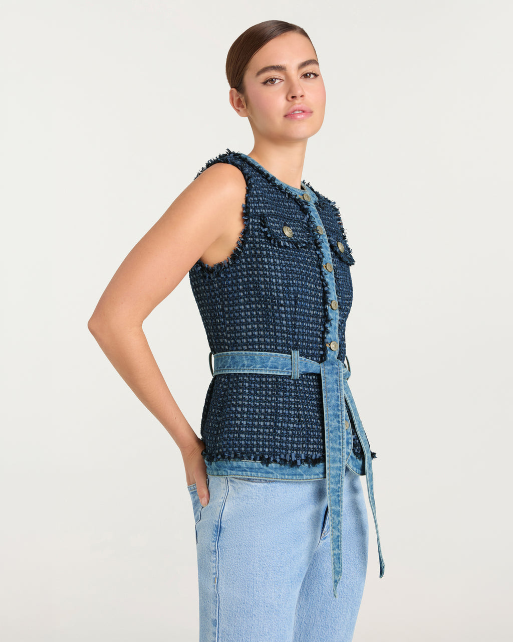Joans Vest