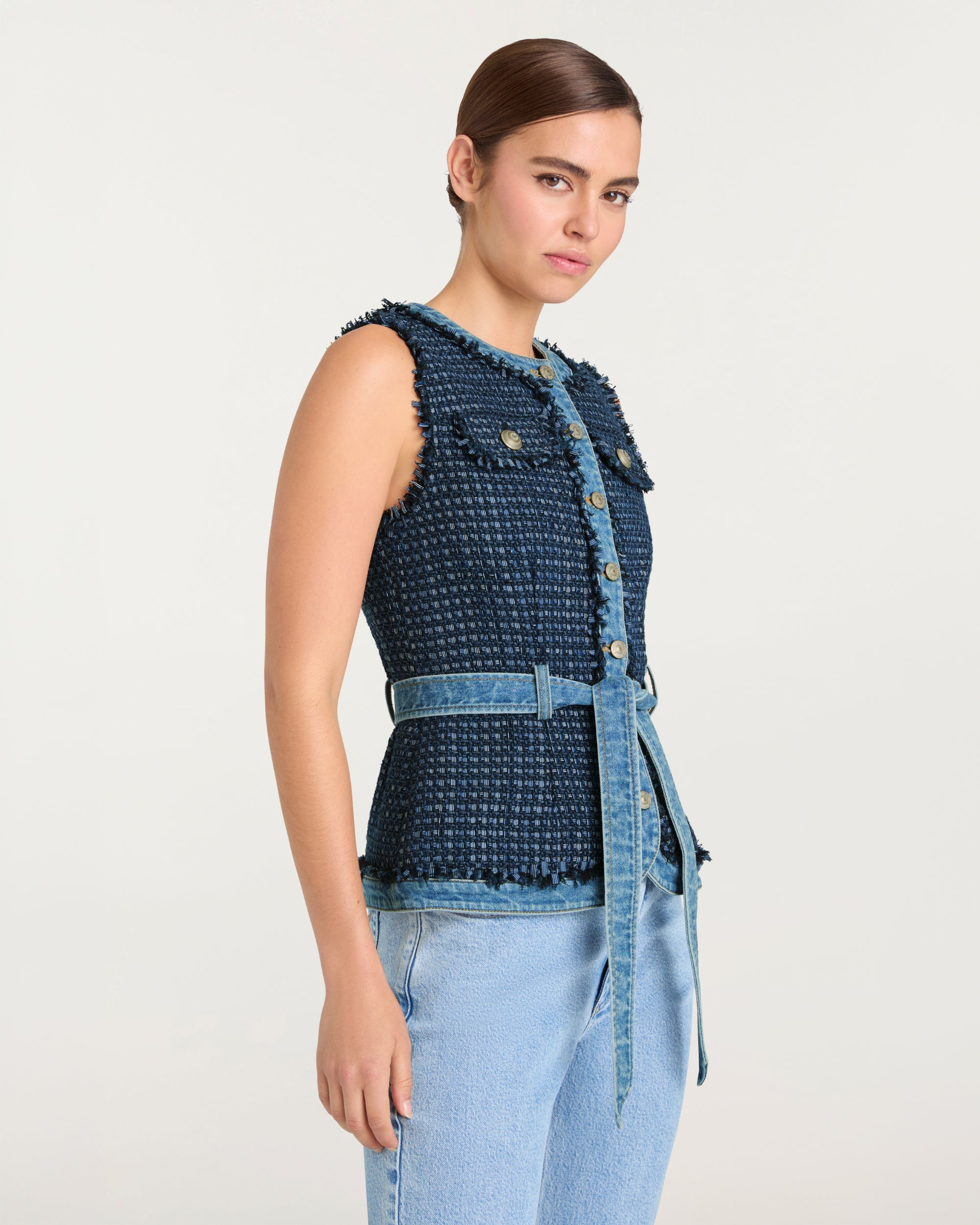 Joans Vest