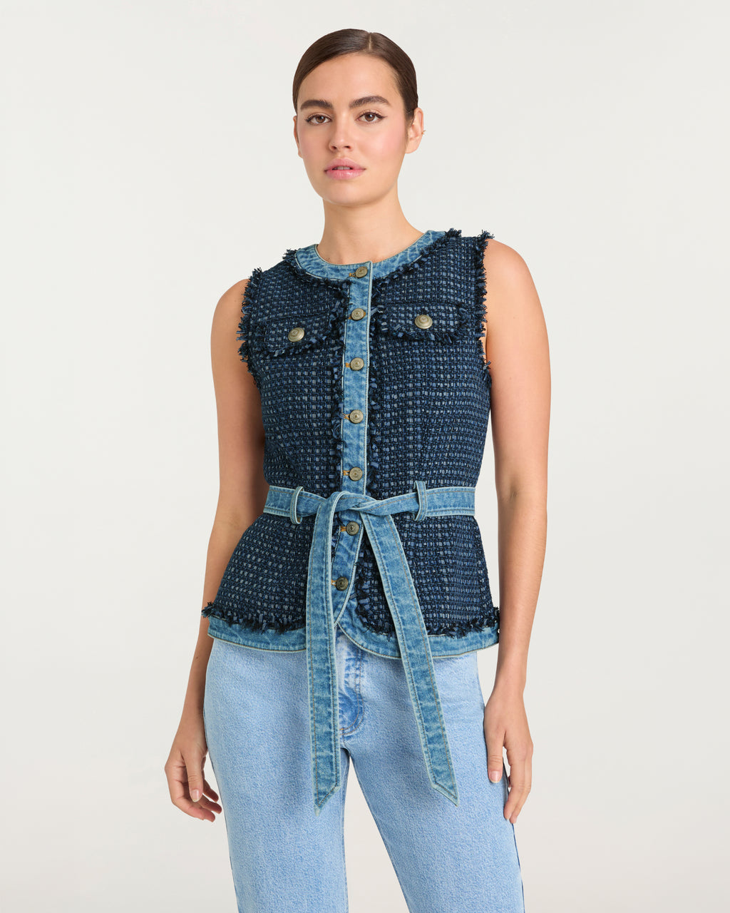 Joans Vest
