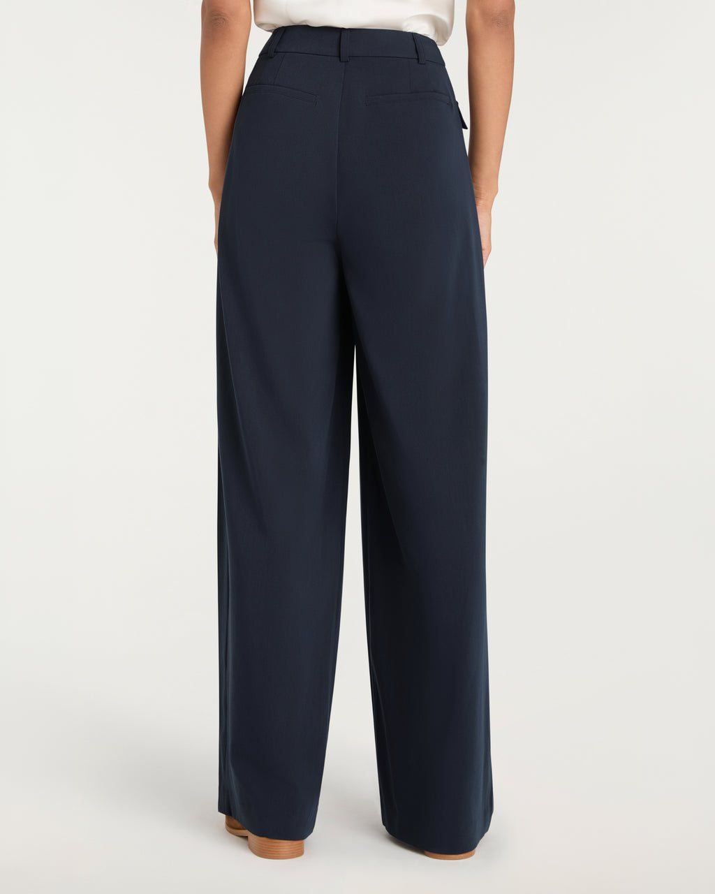 Leora Pant