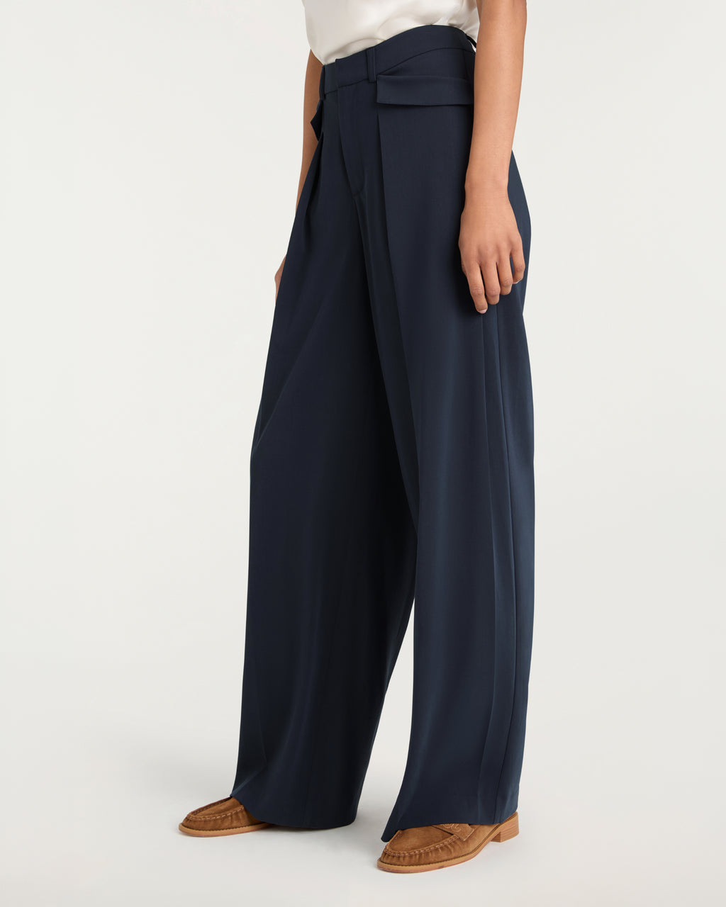 Leora Pant