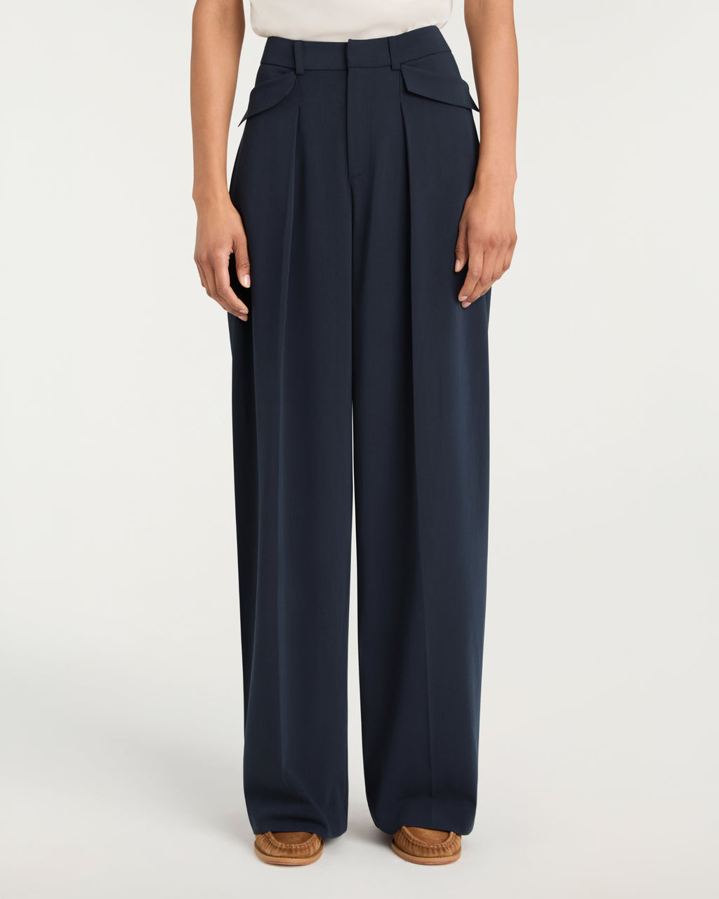 Leora Pant