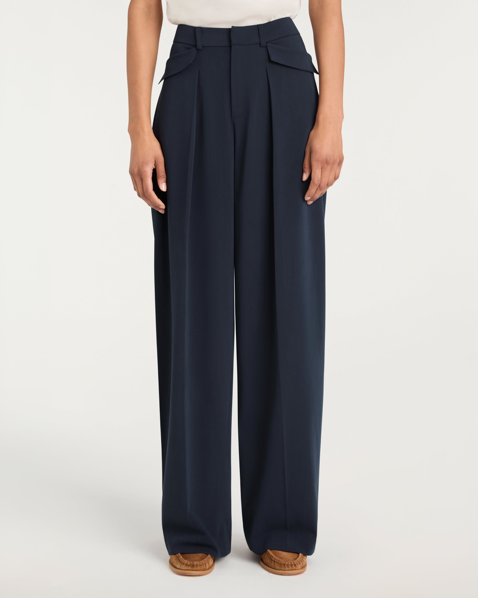 Leora Pant