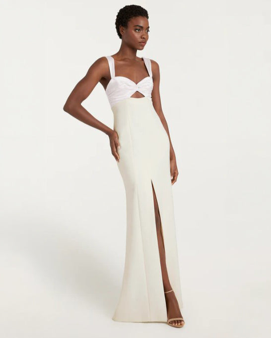 Cinq a Sept Jillie Gown in Ivory