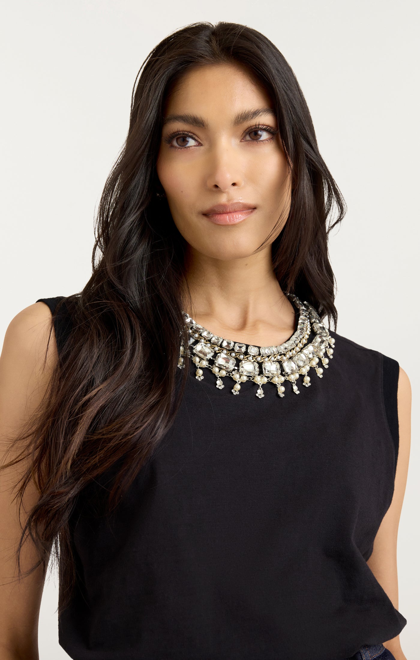 Pearl Necklace Brielle Tee