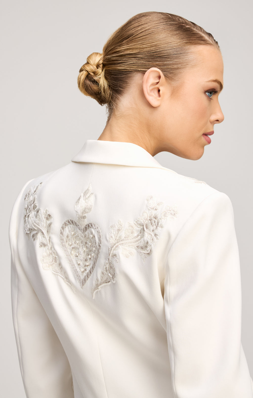 Cinq à Sept Official Site – Women's Clothing & Accessories
