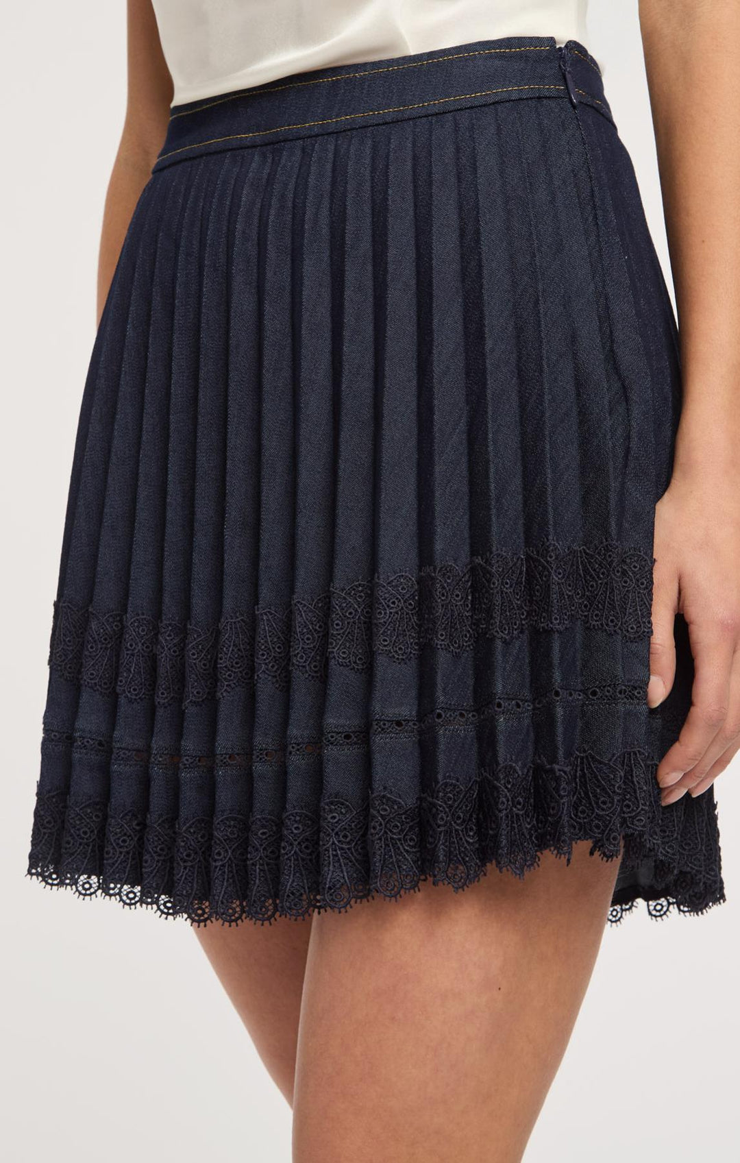 【MALY】ネイビースカート3973 Laney Jean Skirt – Cinq à Sept