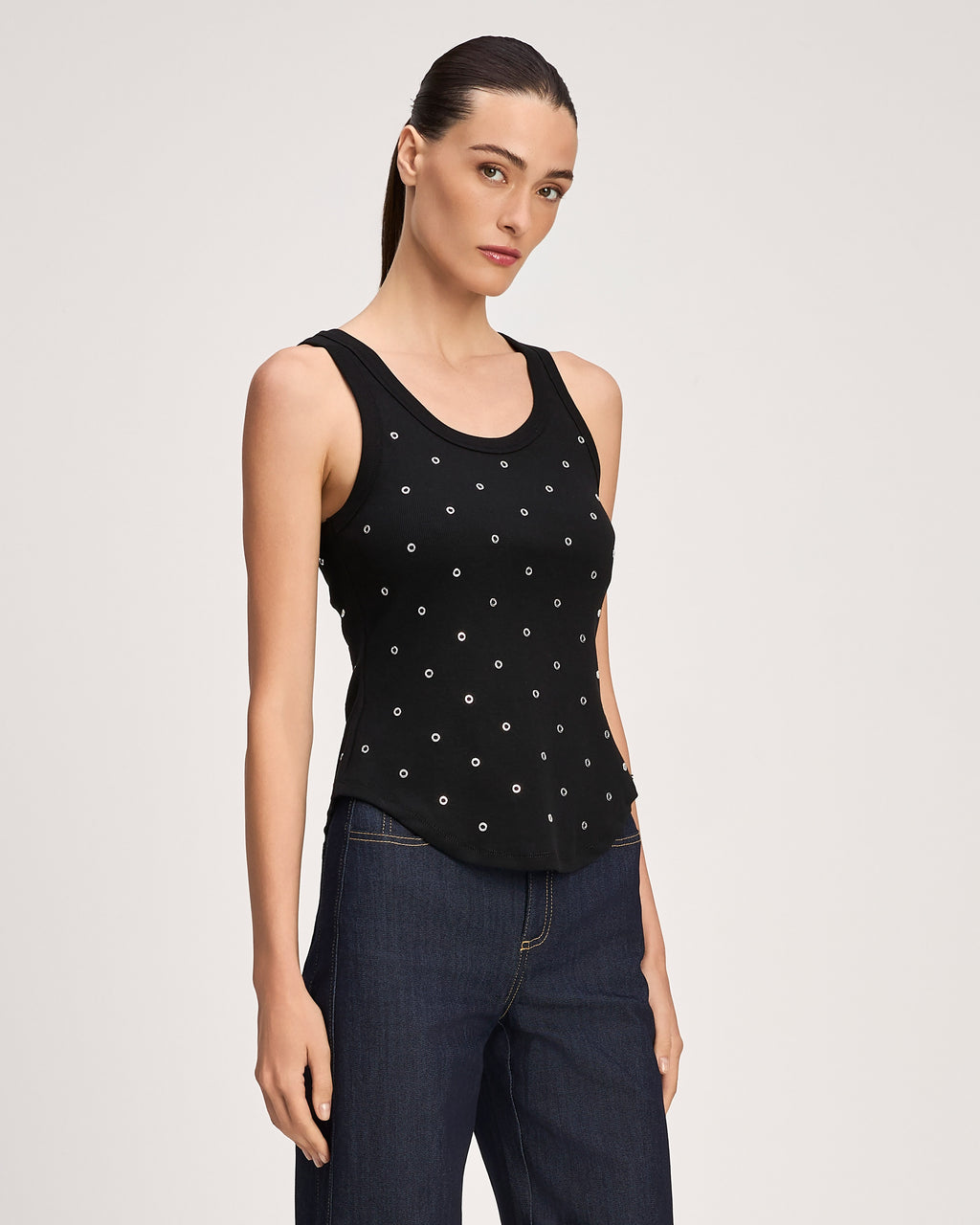 Grommet Quenta Tank