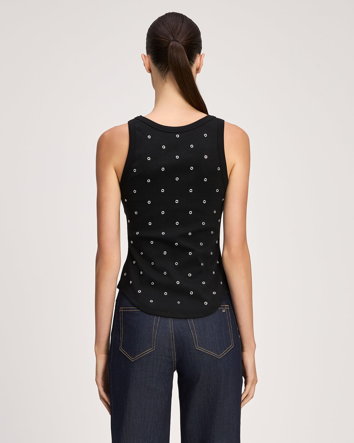 Grommet Quenta Tank