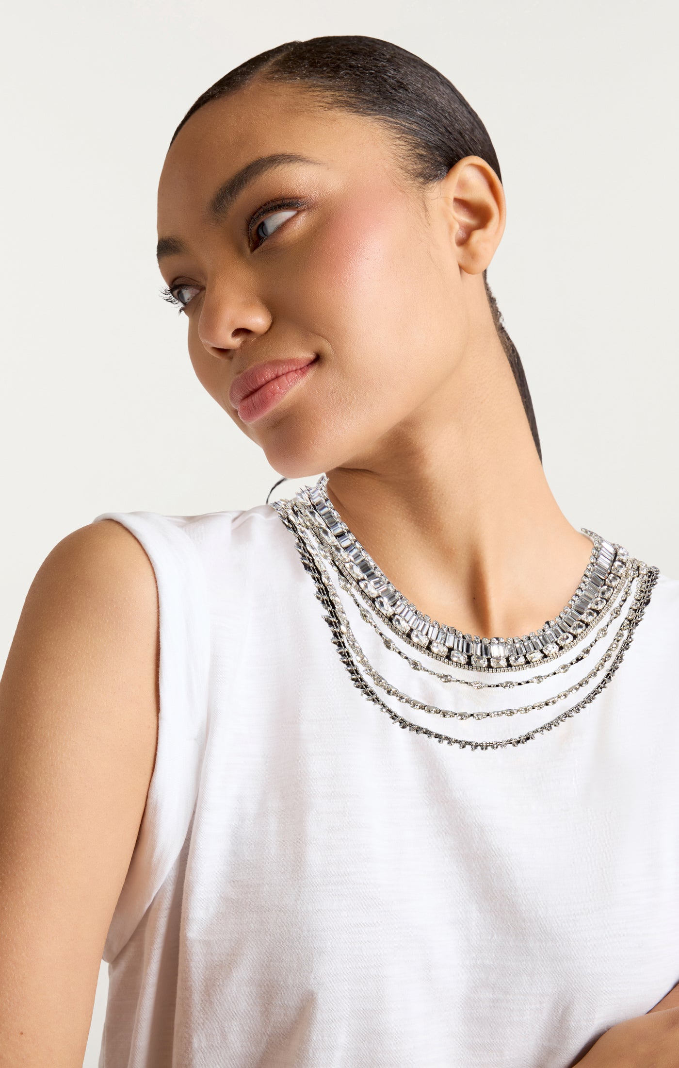 Layered Necklace Bella Tee