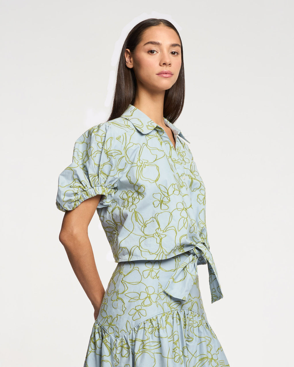 Embroidered Linework Floral Zoanne Top