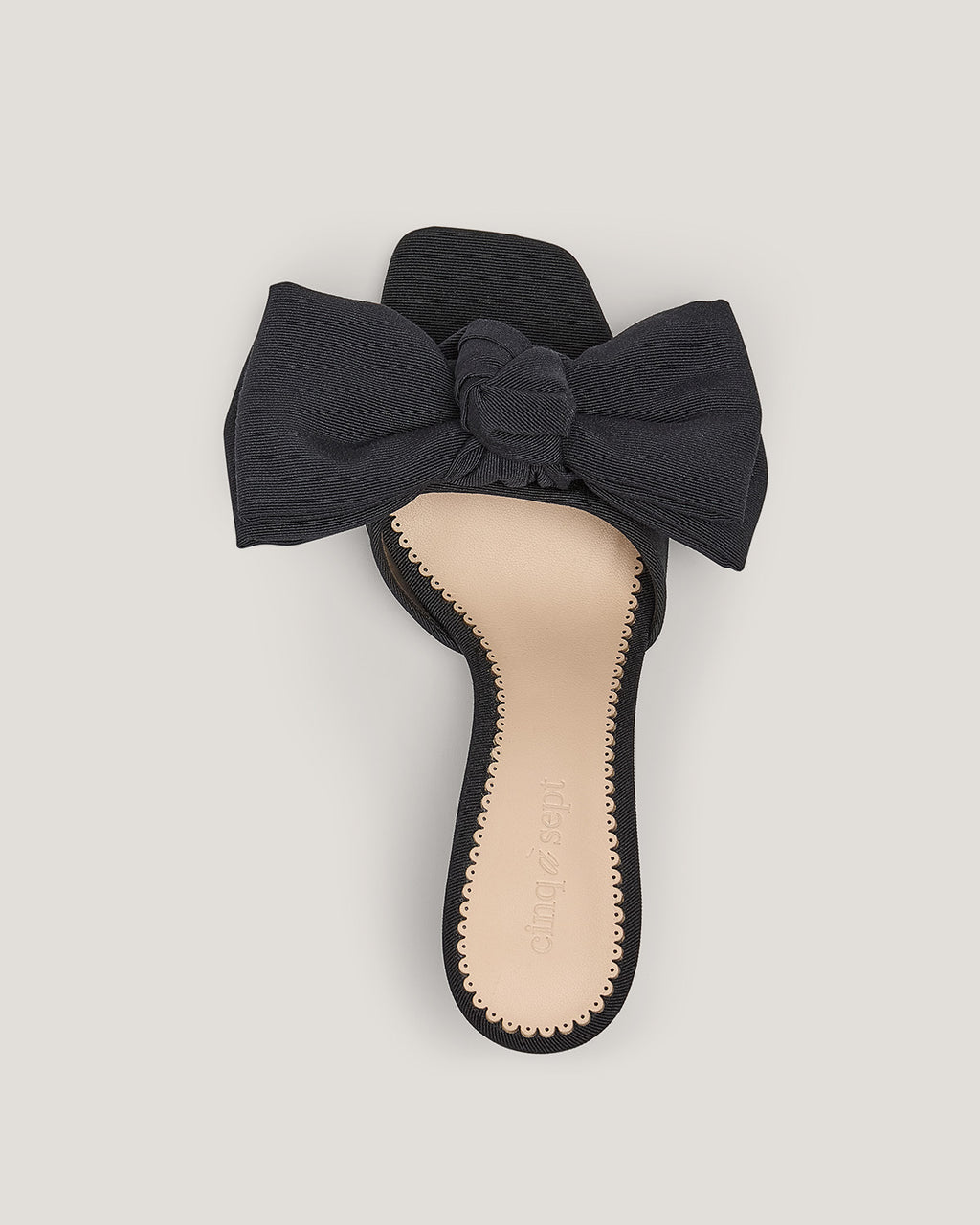 Felicity Mule